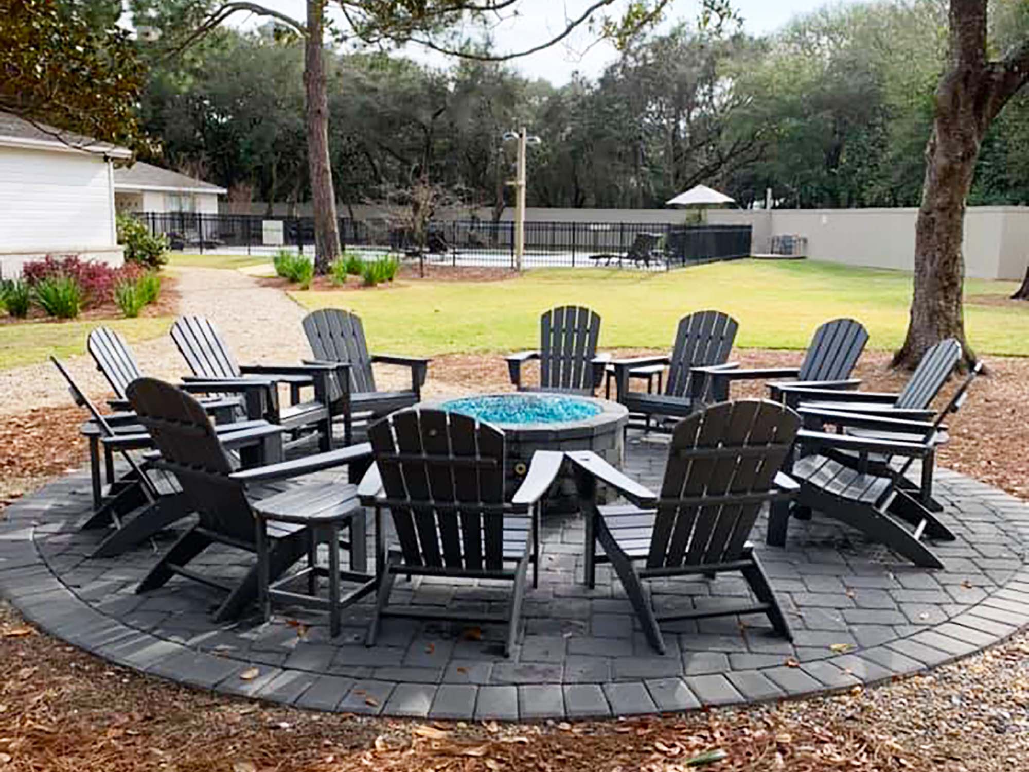 Cottages by the Bay Fire Pit Seating